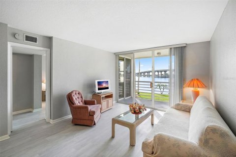 Copropriété à vendre à Saint Petersburg, Floride: 2 chambres, 99.87 m2 № 1143427 - photo 8
