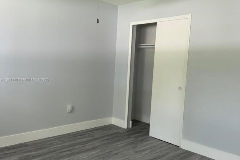 House in Sunrise, Florida 3 bedrooms, 113.99 sq.m. № 1891136 - photo 26