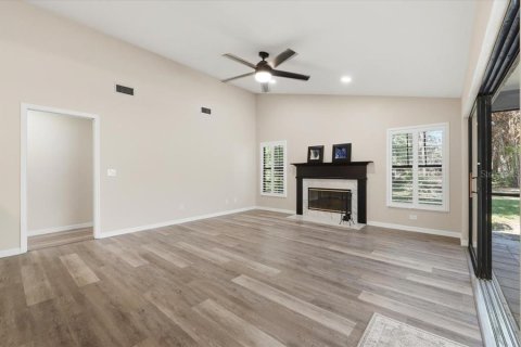 Casa en venta en Plant City, Florida, 4 dormitorios, 212.93 m2 № 2095879 - foto 9