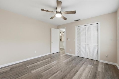 Casa en venta en Plant City, Florida, 4 dormitorios, 212.93 m2 № 2095879 - foto 22