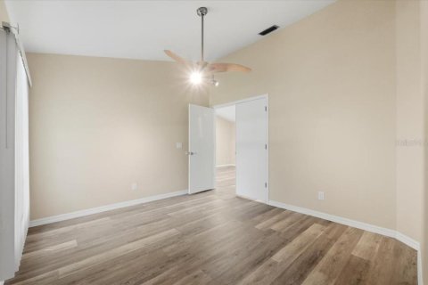 Casa en venta en Plant City, Florida, 4 dormitorios, 212.93 m2 № 2095879 - foto 28