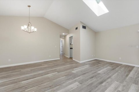 Casa en venta en Plant City, Florida, 4 dormitorios, 212.93 m2 № 2095879 - foto 15