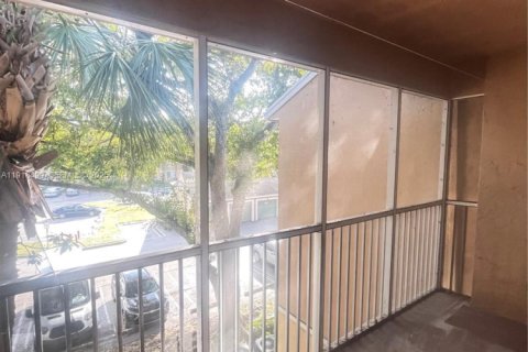 Снять в аренду кондоминиум в Помпано-Бич, Флорида 1 спальня, 76.18м2, № 1973222 - фото 12