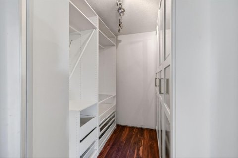 Villa ou maison à vendre à Coral Springs, Floride: 4 chambres, 200.58 m2 № 2077465 - photo 12