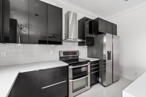 Villa ou maison à vendre à Coral Springs, Floride: 4 chambres, 200.58 m2 № 2077465 - photo 9