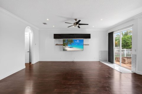 Villa ou maison à vendre à Coral Springs, Floride: 4 chambres, 200.58 m2 № 2077465 - photo 11
