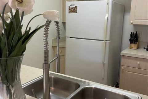 Condo in Kissimmee, Florida, 3 bedrooms  № 2098948 - photo 9