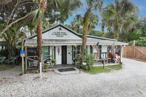 Commercial property in Port Charlotte, Florida 122.26 sq.m. № 214921 - photo 13