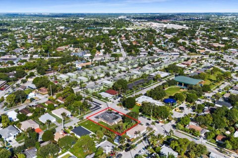 Propiedad comercial en venta en Fort Lauderdale, Florida № 2192720 - foto 5