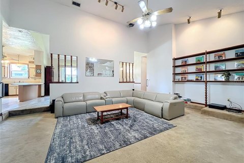 Casa en venta en Orlando, Florida, 3 dormitorios, 214.42 m2 № 1837953 - foto 4