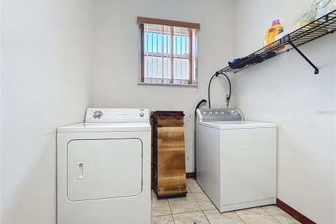 Casa en venta en Orlando, Florida, 3 dormitorios, 214.42 m2 № 1837953 - foto 21