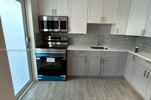 Villa ou maison à louer à Miami, Floride: 2 chambres, 153.29 m2 № 1977123 - photo 19