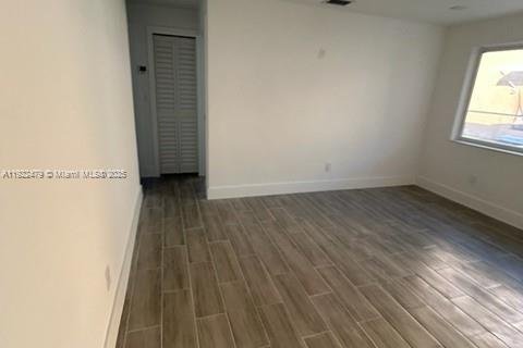 Villa ou maison à louer à Miami, Floride: 2 chambres, 153.29 m2 № 1977123 - photo 15