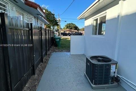 Villa ou maison à louer à Miami, Floride: 2 chambres, 153.29 m2 № 1977123 - photo 27