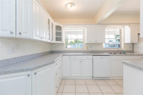 Купить виллу или дом в Тампа, Флорида 9 комнат, 112.32м2, № 2304762 - фото 4