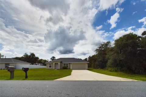 House in Ocala, Florida 3 bedrooms, 123.28 sq.m. № 1832022 - photo 1
