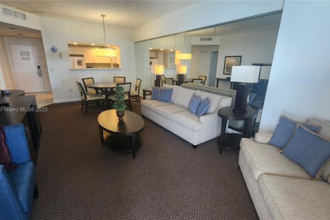 Condo in Sunny Isles Beach, Florida, 1 bedroom  № 1752163 - photo 3