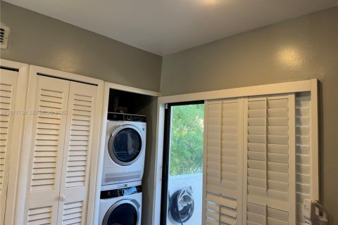 Copropriété à louer à Miami Springs, Floride: 2 chambres, 81.29 m2 № 2088167 - photo 6