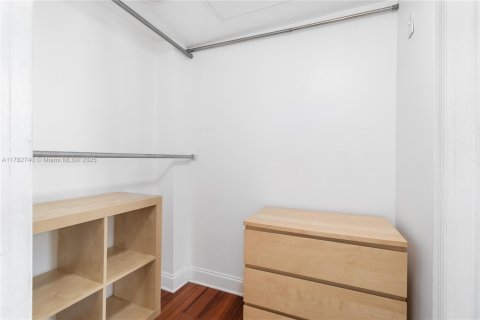 Condominio en venta en Miami Beach, Florida, 42.46 m2 № 1702183 - foto 11