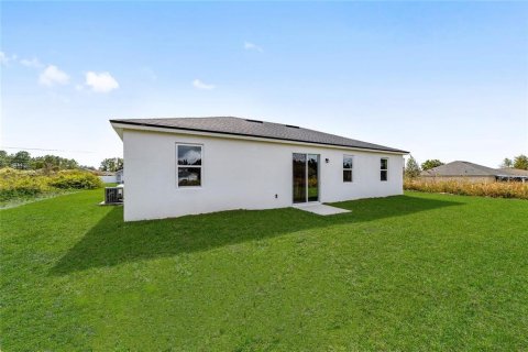 House in Cape Coral, Florida 4 bedrooms, 166.02 sq.m. № 2259102 - photo 17