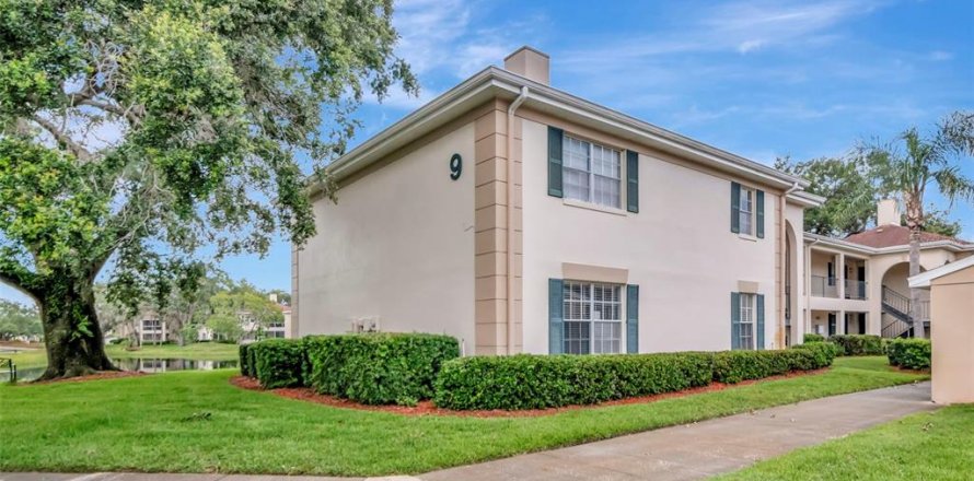 Condominio en Tampa, Florida, 2 dormitorios  № 1786167