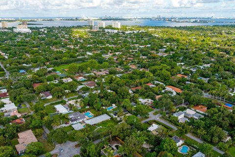 Villa ou maison à vendre à Biscayne Park, Floride: 3 chambres, 133.59 m2 № 2089622 - photo 28