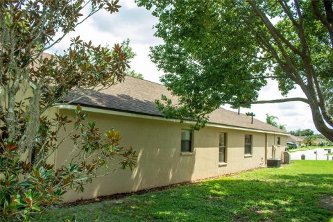House in Hudson, Florida 2 bedrooms, 170.94 sq.m. № 2396553 - photo 4