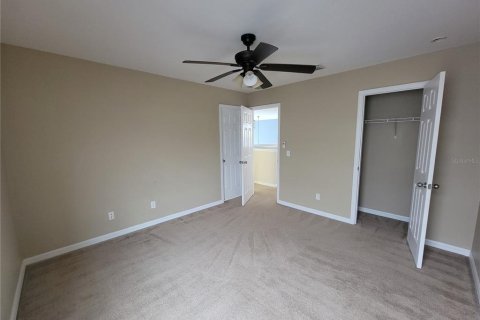 House in Winter Haven, Florida 4 bedrooms, 262.82 sq.m. № 2093659 - photo 29