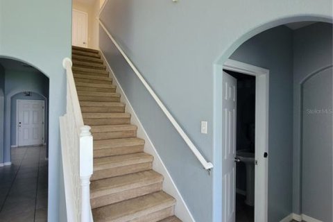 House in Winter Haven, Florida 4 bedrooms, 262.82 sq.m. № 2093659 - photo 23