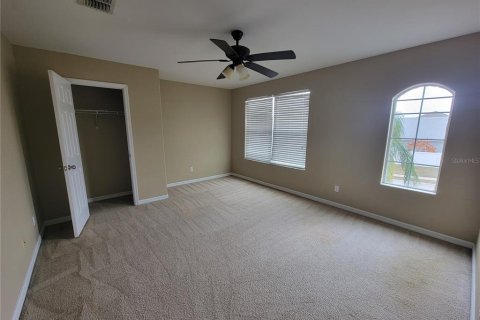 House in Winter Haven, Florida 4 bedrooms, 262.82 sq.m. № 2093659 - photo 30