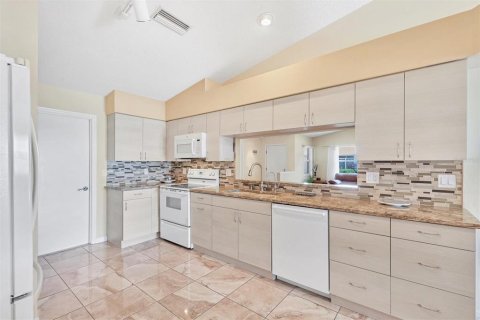 Casa en venta en Sarasota, Florida, 3 dormitorios, 167.5 m2 № 1807471 - foto 11