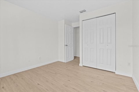 Condo in Orlando, Florida, 3 bedrooms  № 1801612 - photo 18