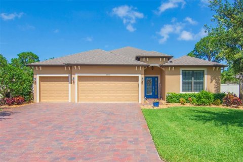 House in Vero Beach, Florida 3 bedrooms, 214.79 sq.m. № 1793980 - photo 1