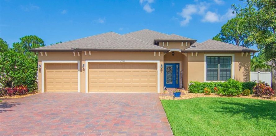 House in Vero Beach, Florida 3 bedrooms, 214.79 sq.m. № 1793980