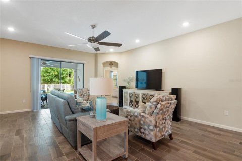 House in Vero Beach, Florida 3 bedrooms, 214.79 sq.m. № 1793980 - photo 8