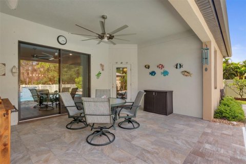 House in Vero Beach, Florida 3 bedrooms, 214.79 sq.m. № 1793980 - photo 26
