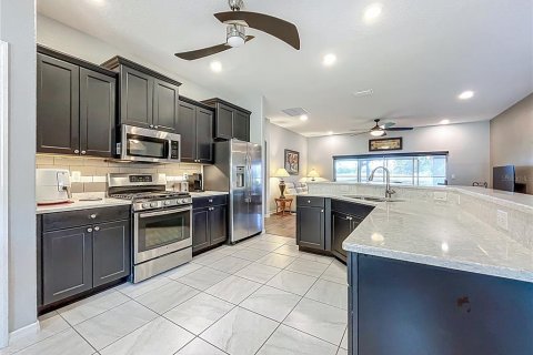 House in Leesburg, Florida 3 bedrooms, 159.05 sq.m. № 1916418 - photo 6