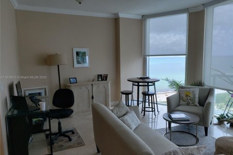Купить кондоминиум в Майами-Бич, Флорида 1 спальня, 75.99м2, № 1970255 - фото 13