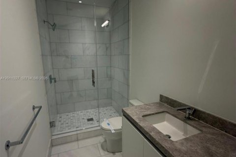 Condo in Miami, Florida, 2 bedrooms  № 2075054 - photo 13