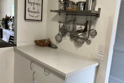 Condominio en venta en Sunrise, Florida, 1 dormitorio, 78.97 m2 № 2029203 - foto 13