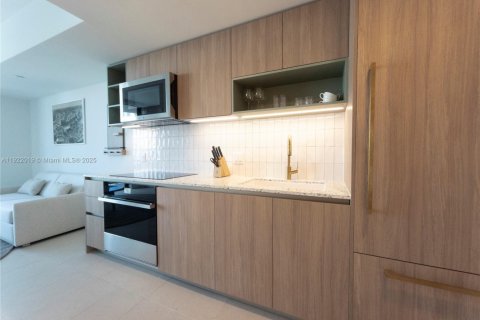 Condominio en venta en Miami, Florida, 1 dormitorio, 60.67 m2 № 1975944 - foto 5