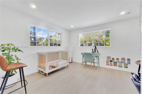 Casa en alquiler en Miami, Florida, 4 dormitorios, 238.29 m2 № 2067018 - foto 18