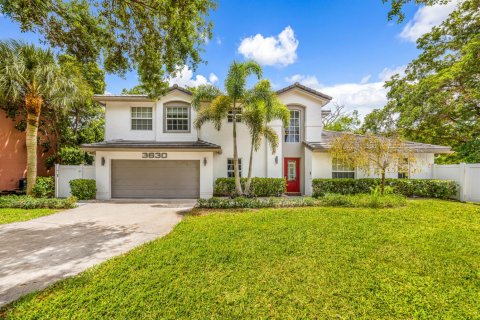 Villa ou maison à Pompano Beach, Floride 4 chambres, 204.85 m2 № 2146802