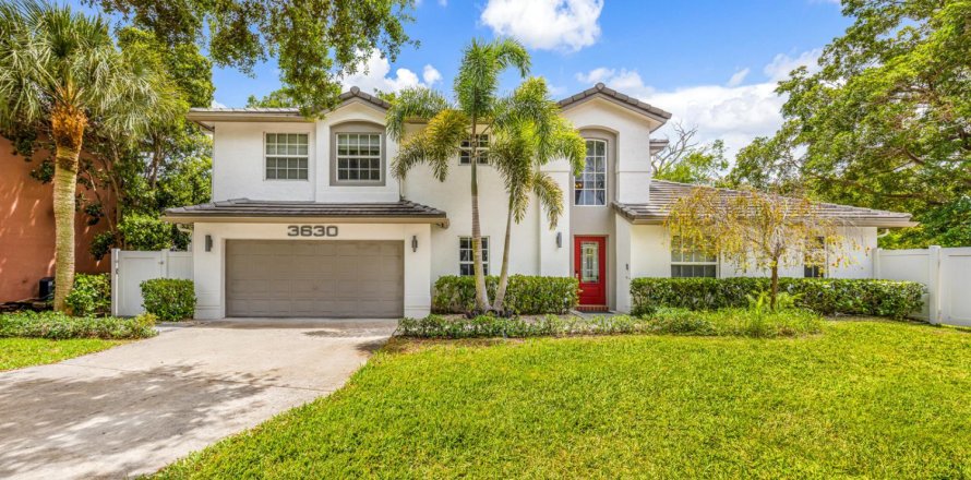 Villa ou maison à Pompano Beach, Floride 4 chambres, 204.85 m2 № 2146802
