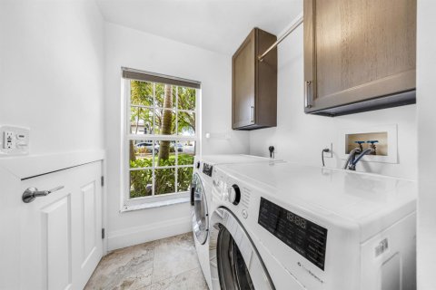 Villa ou maison à vendre à Pompano Beach, Floride: 4 chambres, 204.85 m2 № 2146802 - photo 22