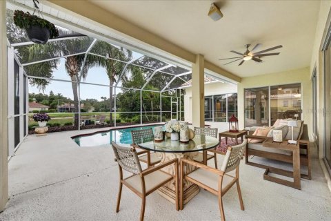 House in Tampa, Florida 4 bedrooms, 274.99 sq.m. № 2396416 - photo 23
