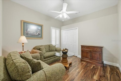 House in Tampa, Florida 4 bedrooms, 274.99 sq.m. № 2396416 - photo 30