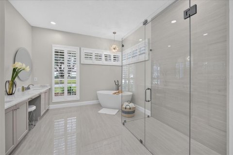 House in Tampa, Florida 4 bedrooms, 274.99 sq.m. № 2396416 - photo 20