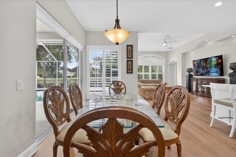 House in Tampa, Florida 4 bedrooms, 274.99 sq.m. № 2396416 - photo 16