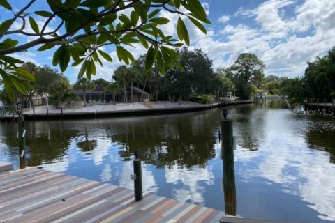 House in Siesta Key, Florida 3 bedrooms, 135.08 sq.m. № 2099356 - photo 19